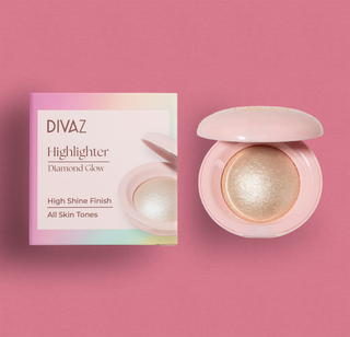 Iluminator Highlighter Champagne DIVAZ, produsul