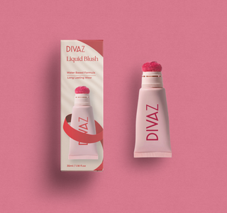 Blush lichid Liquid Blush Temptation DIVAZ, flaconul produsului