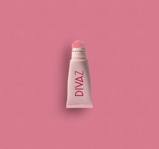 Blush lichid Liquid Blush Bubble DIVAZ, aplicatorul