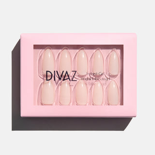 Milky, set de unghii false press-on cu aspect de gel