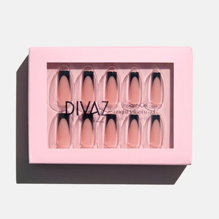 Black Tips, set de unghii false press-on cu aspect de gel