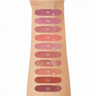 Lip gloss 39 DIVAZ, detaliu al aplicatorului